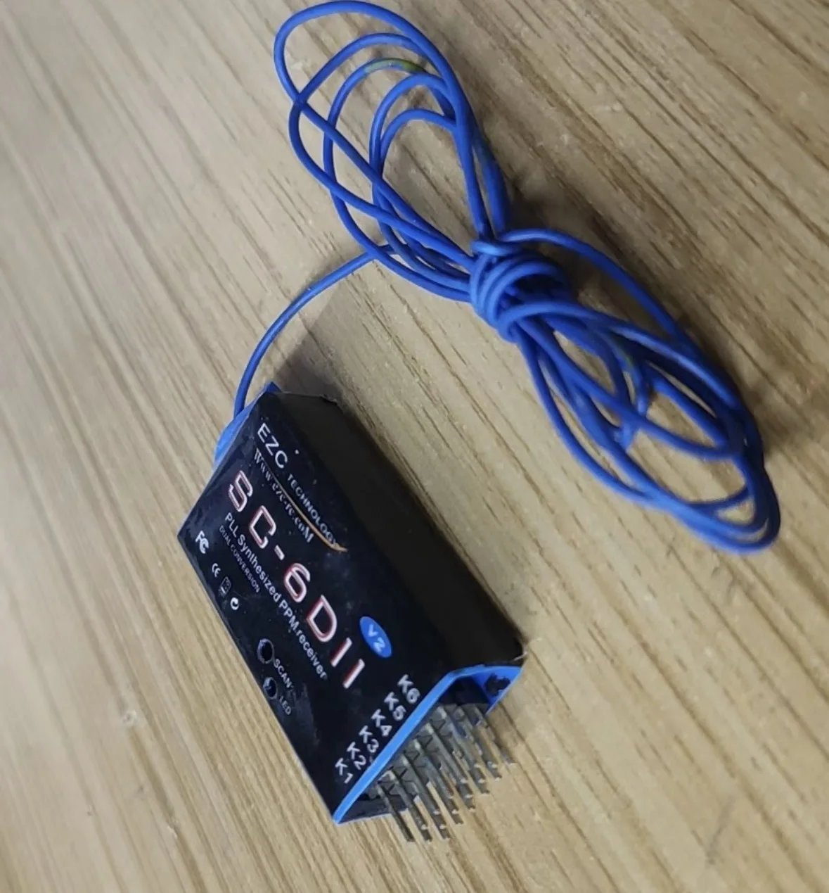 Приемник EZC SC-6DII V2 72 МГц с синтезатором PLL и функцией PPM - автоматический поиск и сопоставление частот, совместим с FUTABA, идеально подходит для радиоуправляемых подводных лодок. (art.: 3920dd28aa76b) - 3920dd28aa76b