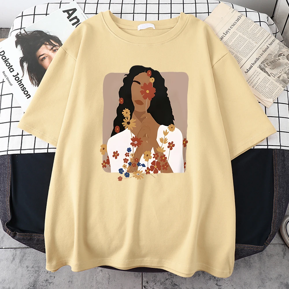 

Beautiful Flower Girl Print Tshirt Men Hip Hop Vintage Clothes Street Harajuku Tee Shirts Comfortable Fashion Tshirts Man