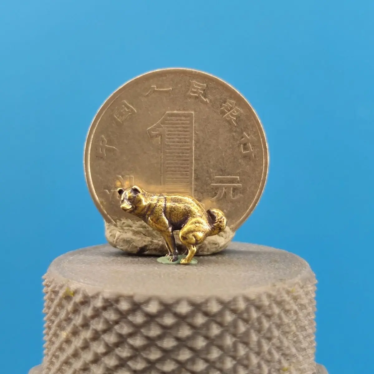 

Медная статуэтка Шиба-Ину