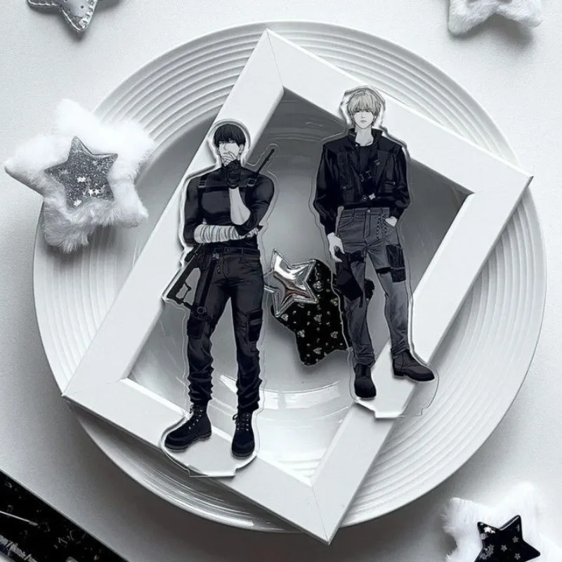 

Акриловая подставка с фигуркой Lee Yoohan