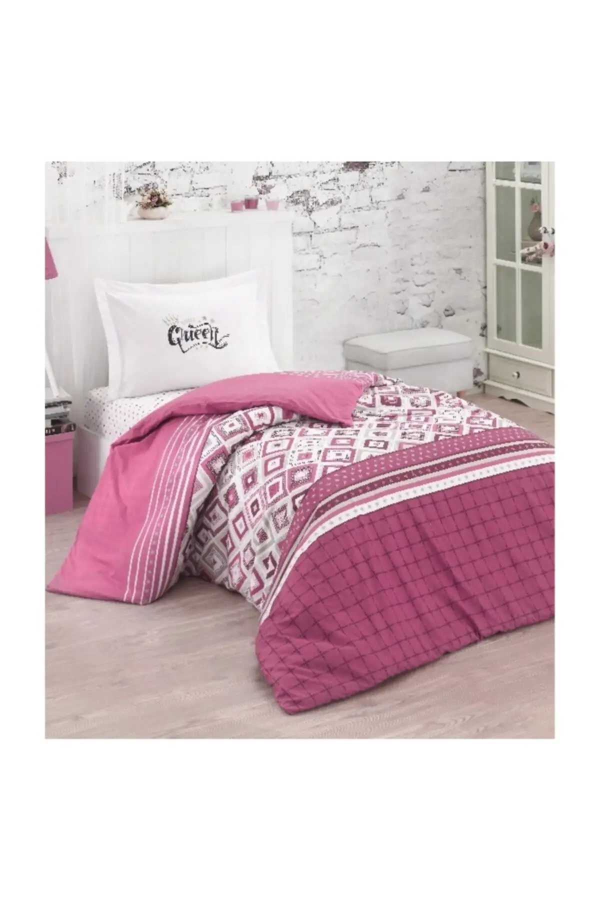 

Комплект постельного белья Clasy Little Queen Pink, пододеяльник 160x220, простыня 180x240, наволочка 50x70, европейский размер, 100% хлопок