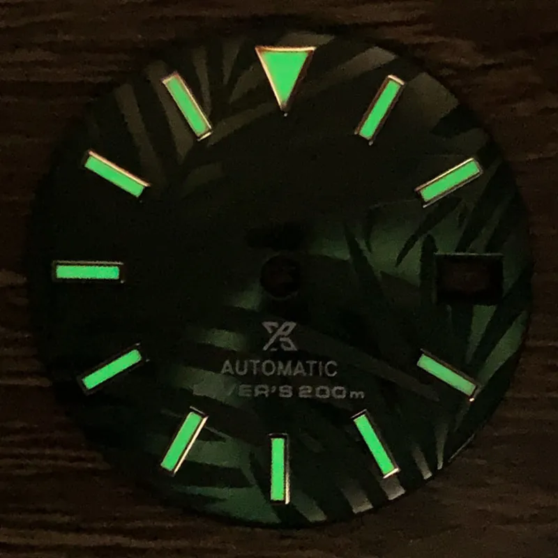 Watch accessories dial Leaf green blue white striped nails C3 luminous SKX007 / abalone /turtle watch MOD NH35/36 Movement Date