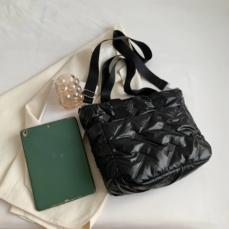 Winter New Design Waterproof Nylon Cotton Padded Shoulder Bag for Women  Large Capacity Solid Color Tote Bag Female Shoulder Bag