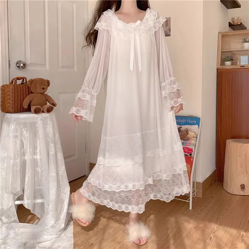 Женская винтажная ночная рубашка в викторианском стиле