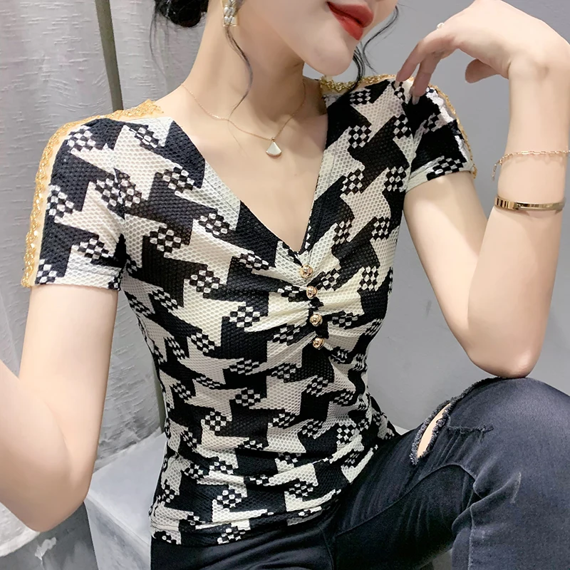 

Summer European American Clothes T-Shirt V-Neck Gold Button Shiny Beads Print Letter Women's Tops Short Sleeve Hand Make Tees 91