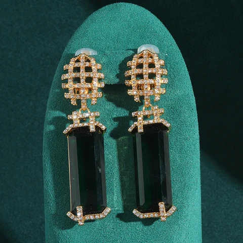 LOVE GREEN LIVE GREEN Серьги-капельки изумрудно-зелёные