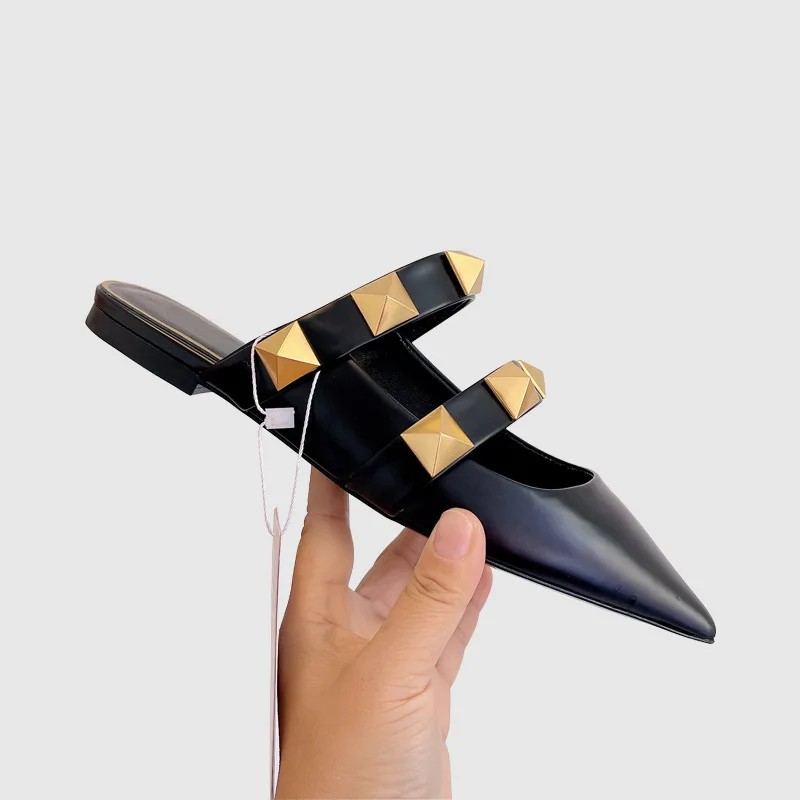 Flat Sandals Summer Heels For Women 2023 Pointed Toe Casual Outdoor Slippers Luxury Brand Designer golden Rivets Ladies Shoes