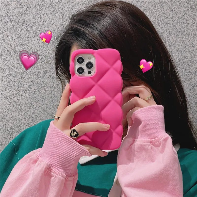 

Luxury Rhombic Grid Pink Silicone Phone Case For iphone 14 13 12 11 Pro XS Max XR X 6S 6 7 8 Plus SE2 3D Shockproof Soft Shell
