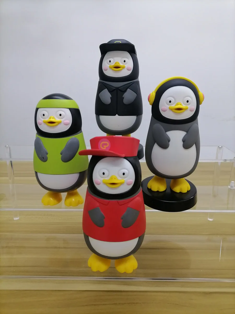 

PENGSOO Cool Penguin Trend Fashionable Doll Gifts Toy Model Anime Figures Collect Ornaments