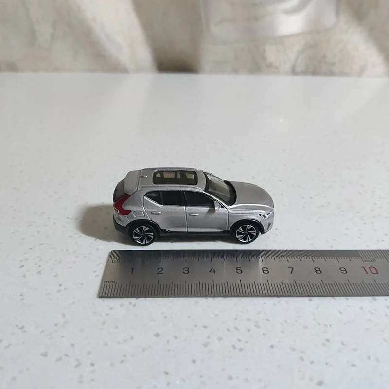 Модель автомобиля литого под давлением в масштабе 1:64 XC40 игрушечный автомобиль из