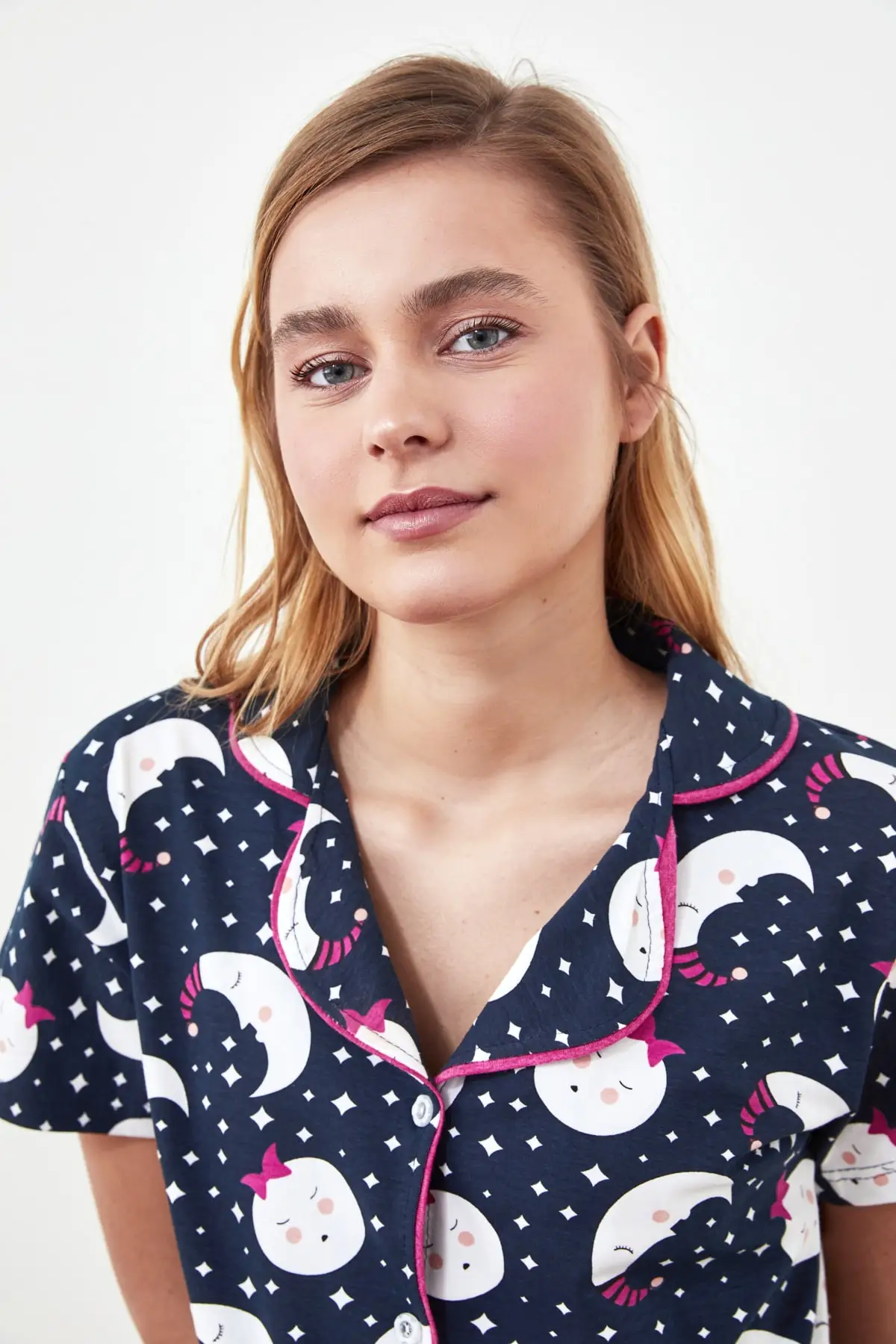 

Trendyol Printed Knitted Pajamas Set THMSS21PT0479