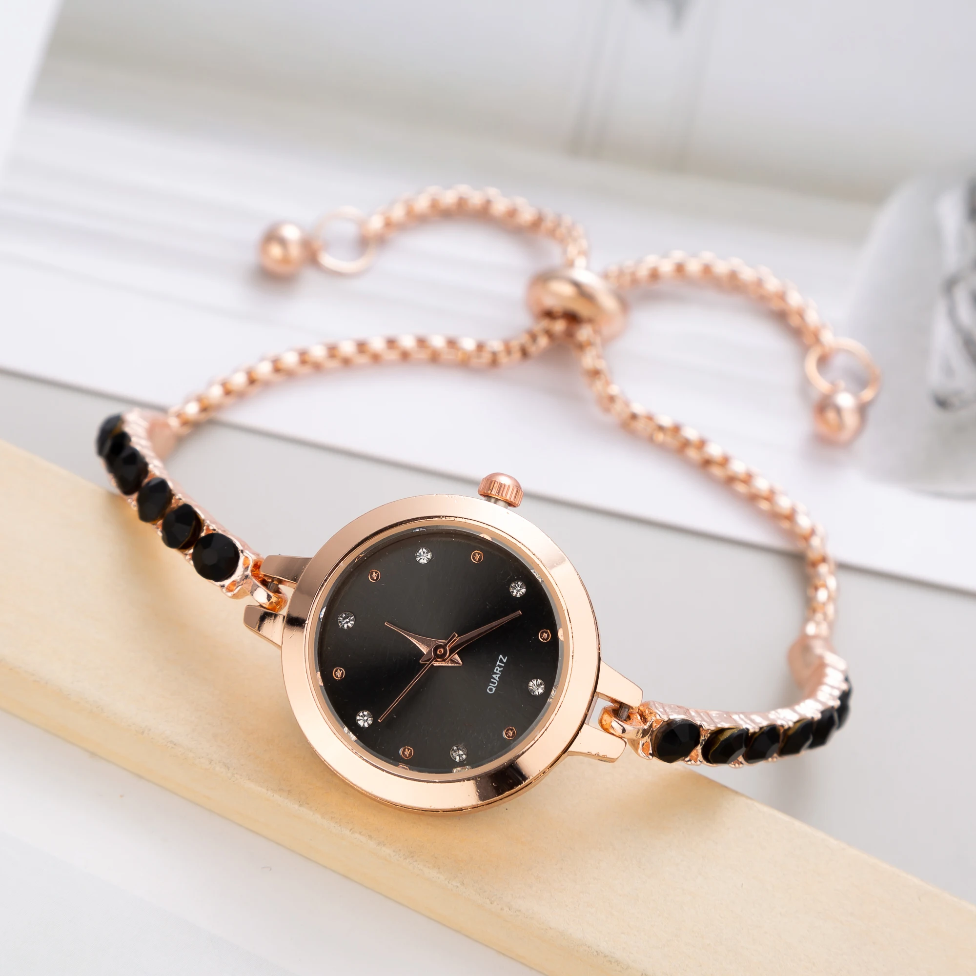 Best Selling Product 2023 Women Steel Crystal Bracelet Watch Quartz Luxury Fashion Small Dial Watches Popular Diamond Wristwatch