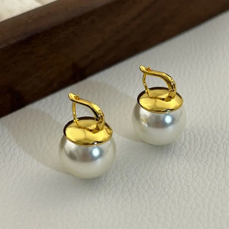 

Trends Designer Large Round Pearl Gold Plating Earrings Women Fine Jewelry Europe America Charm Gift