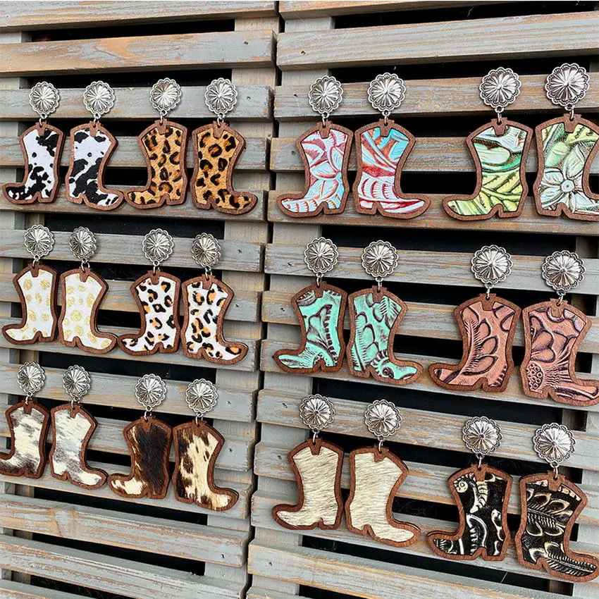 Женские серьги из натуральной кожи с деревянной окантовкой