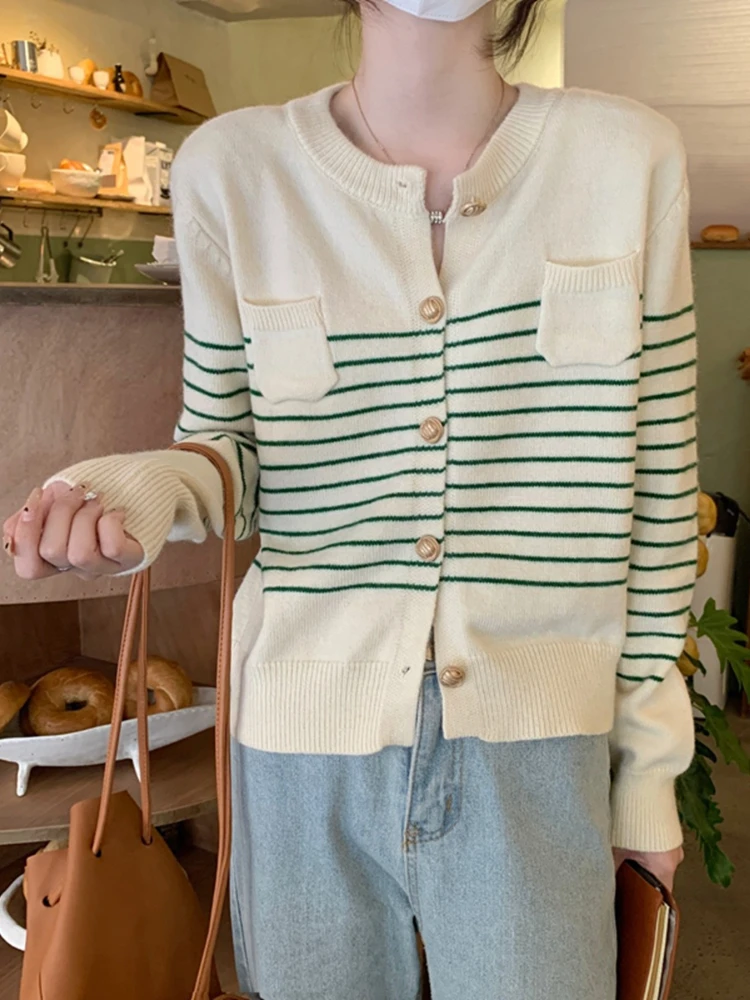

Sweaters for Women Cardigans Early Autumn Thin Cropped Cardigan Streak Commuting Cardigan Women Color Contrast Knitted Cardigan