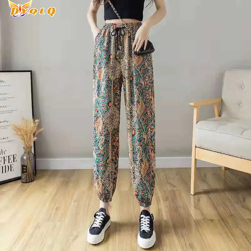 

Casual Pants Women's Summer Loose Ice and Snow Silk Wild Thin Section Lantern Beam Pants Ink Painting Peacock Pattern Trousers