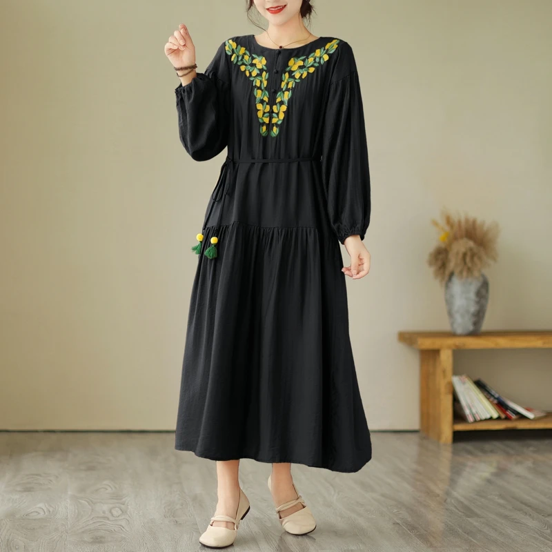 

SuperAen Women's 2023 Summer New Vintage Embroidery Loose Long Dress O-Neck Casual Long Sleeve Dress