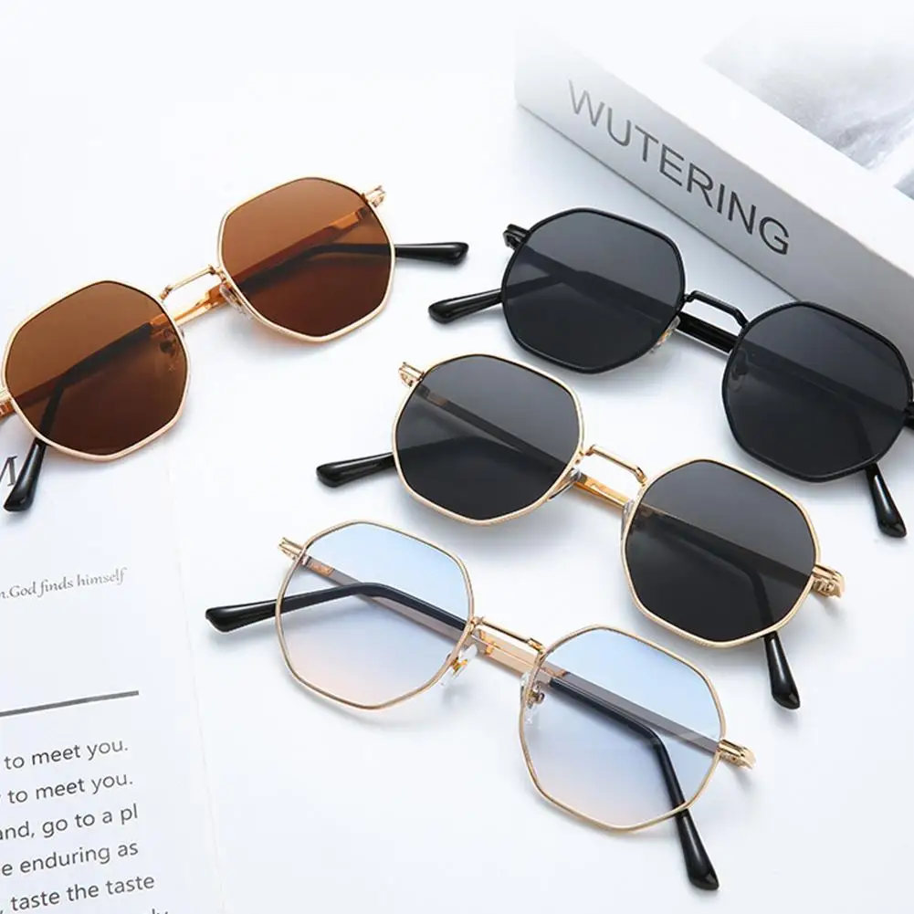 Многоугольные солнцезащитные очки