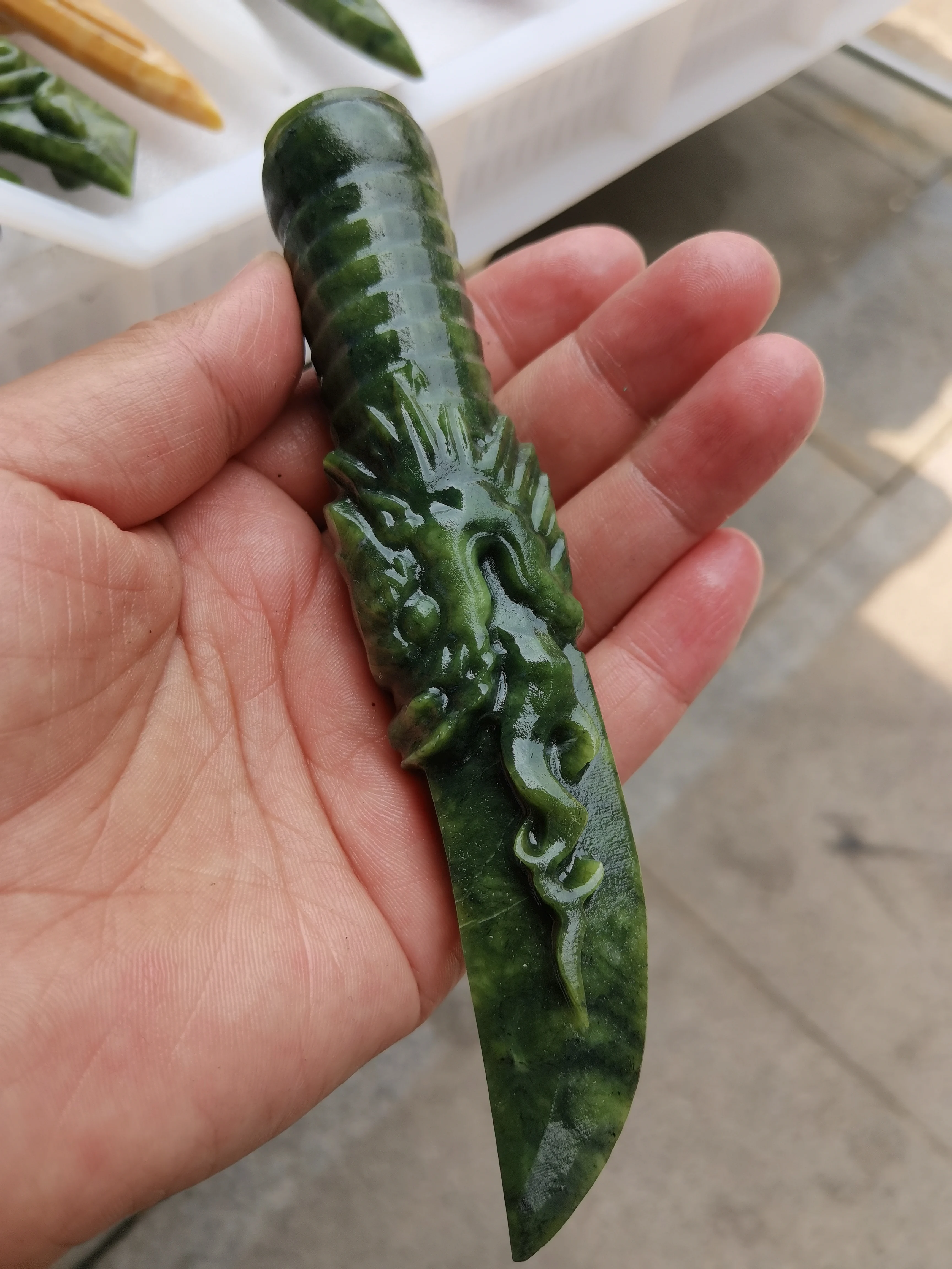 

Натуральный нефритовый кинжал MIRONGSJ 15 см