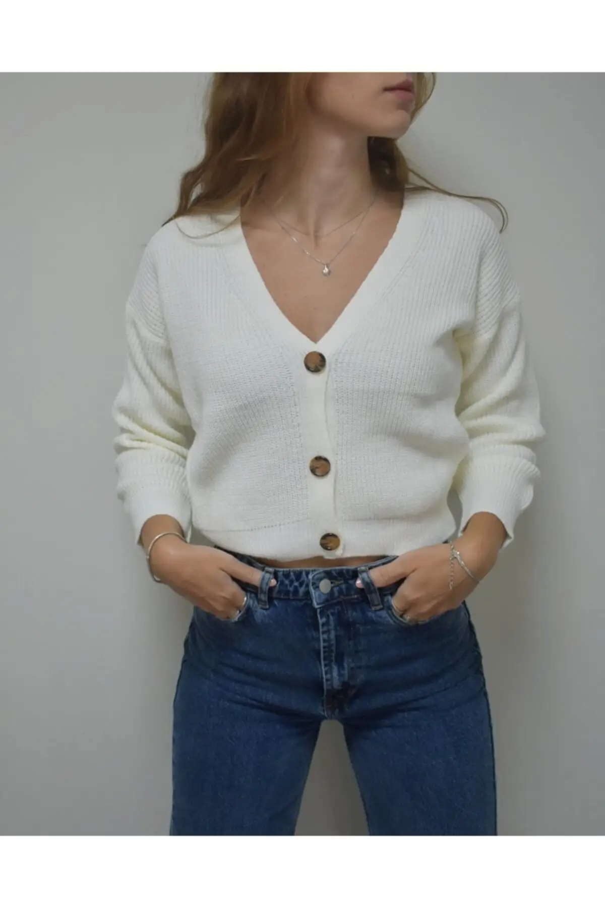 

Women's Cardigan Ecru V-Neck Buttoned sportswear Casual Knitted Quality Fashion Cardigan Sweaters Loose Sweater Jumper