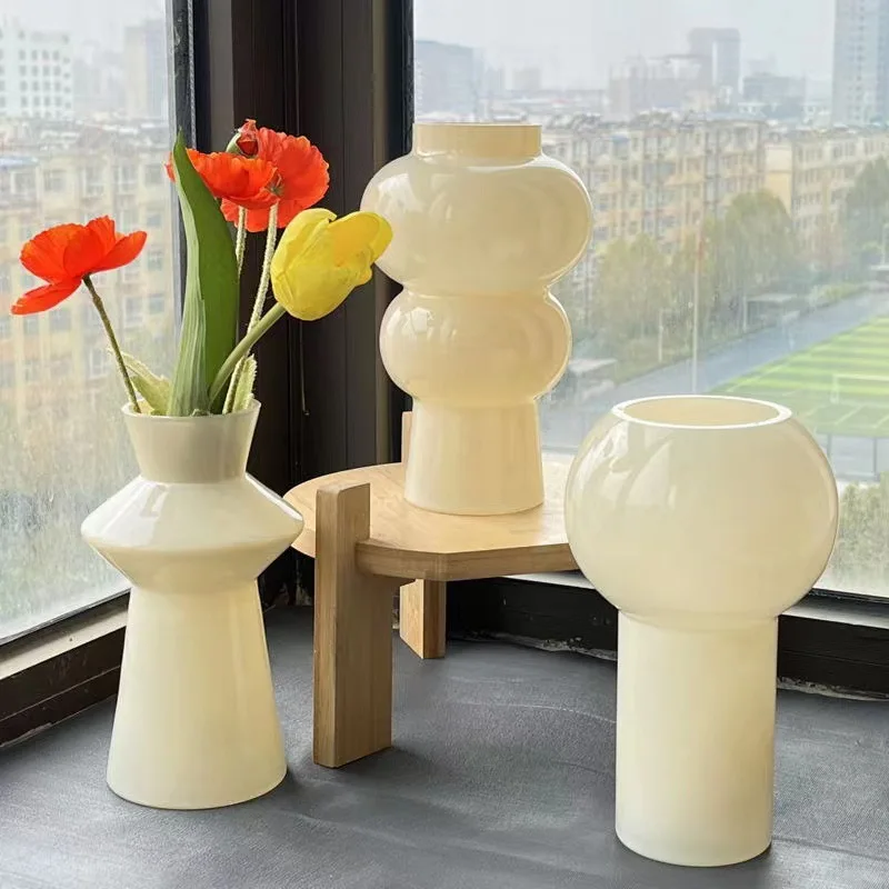 Скрытая стеклянная ваза кремового цвета со знаменитостями в Интернете цветочная