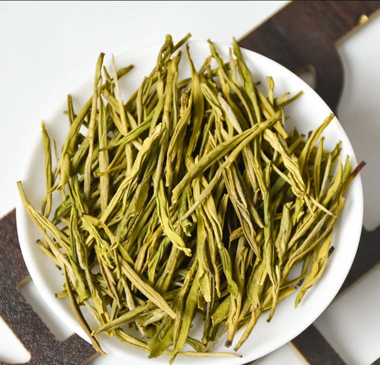 

2021 new tea China Anji white tea golden bud Anji white tea Gaoshan tea super green tea Mingqian tea No Teapot