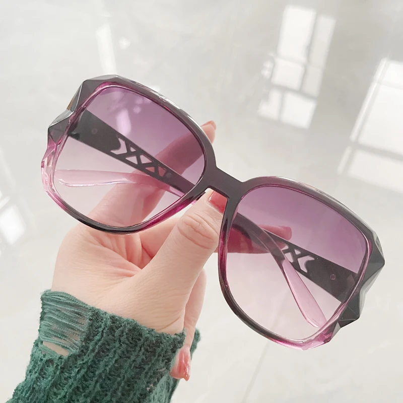 

Очки солнцезащитные женские квадратные, винтажные брендовые дизайнерские зеркальные солнечные очки с градиентной оправой, для путешествий