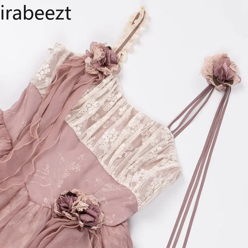 Платье с регулируемыми бретельками и асимметричным подолом в стиле пэчворк