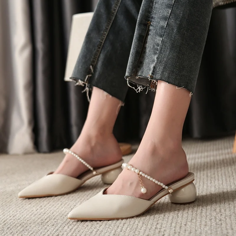 

2022Spring and Summer New Pointed Fashion Female Fruit Color Low-heel Trendy Baotou Sandals Slippers Womens Platform Heels