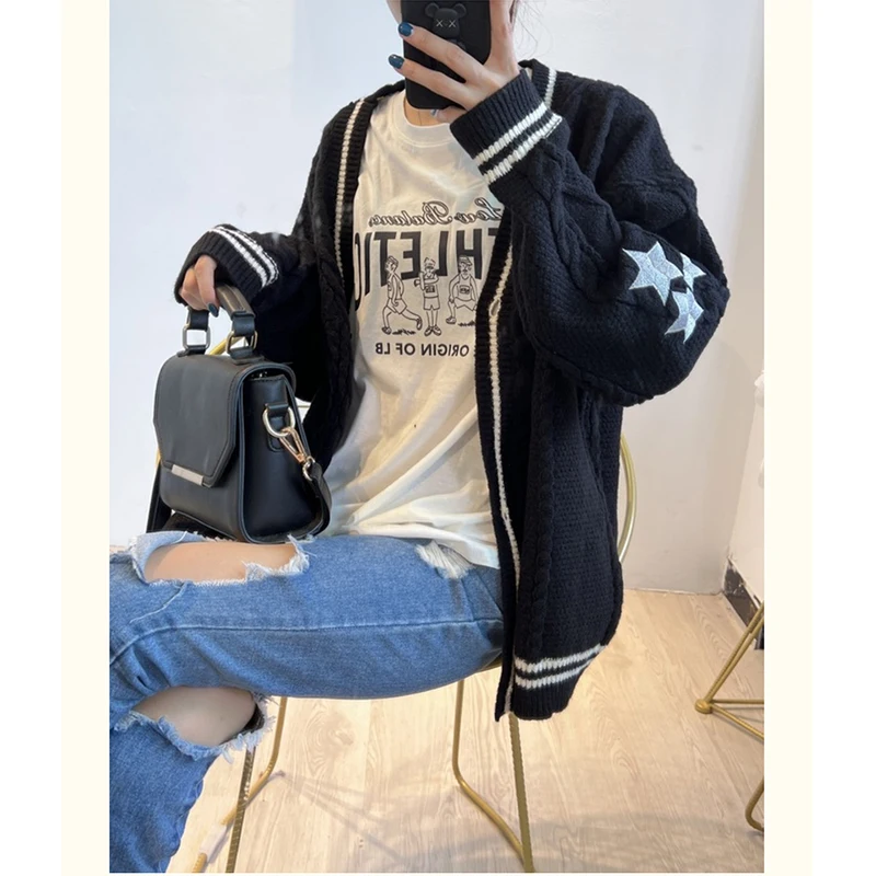 

Beige V-neck Cardigan Women Y2k Midnight SwifT Fans Star Embroidery Knitted Sweater Fashion Vintage Stay Warm Soft Coat S-XL
