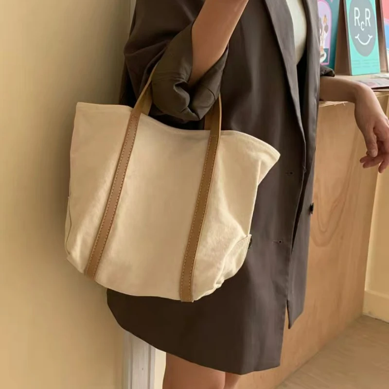 

TRAVEASY 2022 The New Bag Female Splicing Large Capacity Tote Bags Retro Canvas Bag Top-Handle Bags Womens Bag