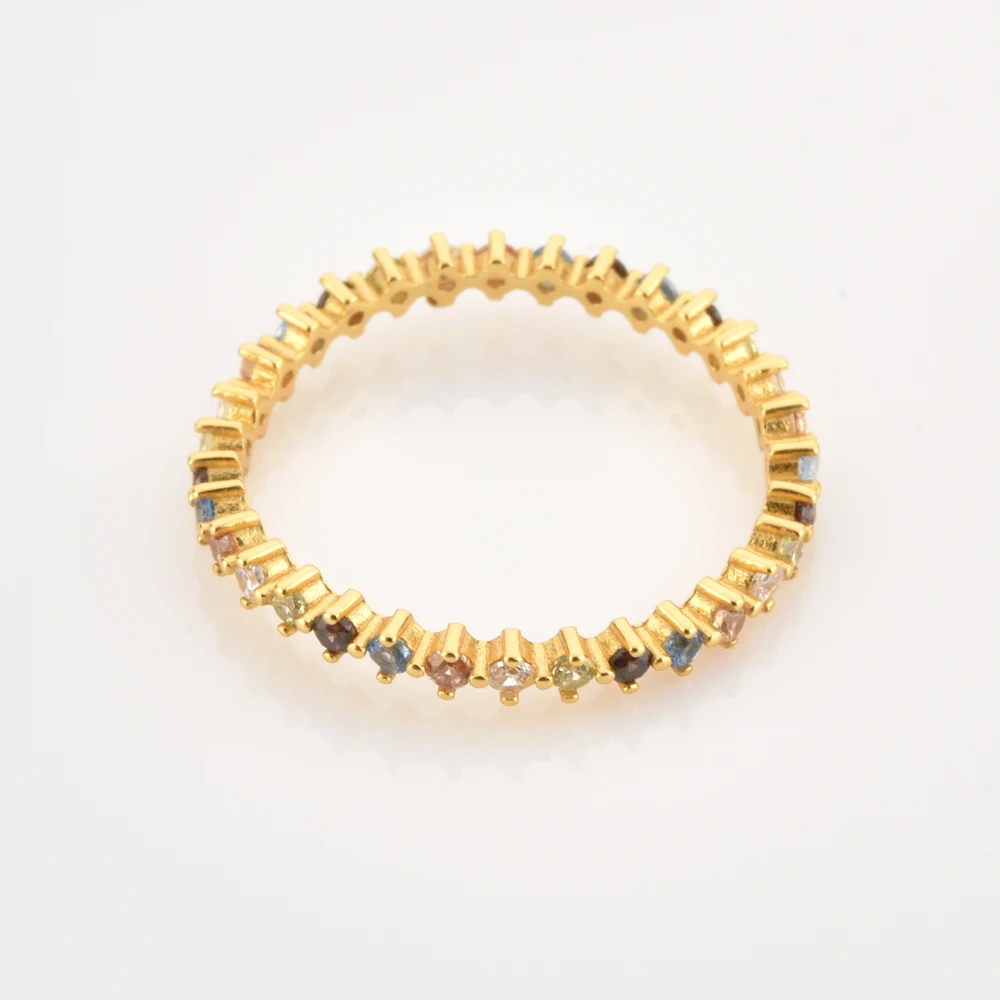 Кольцо женское из серебра 925 пробы с радужным цирконием |