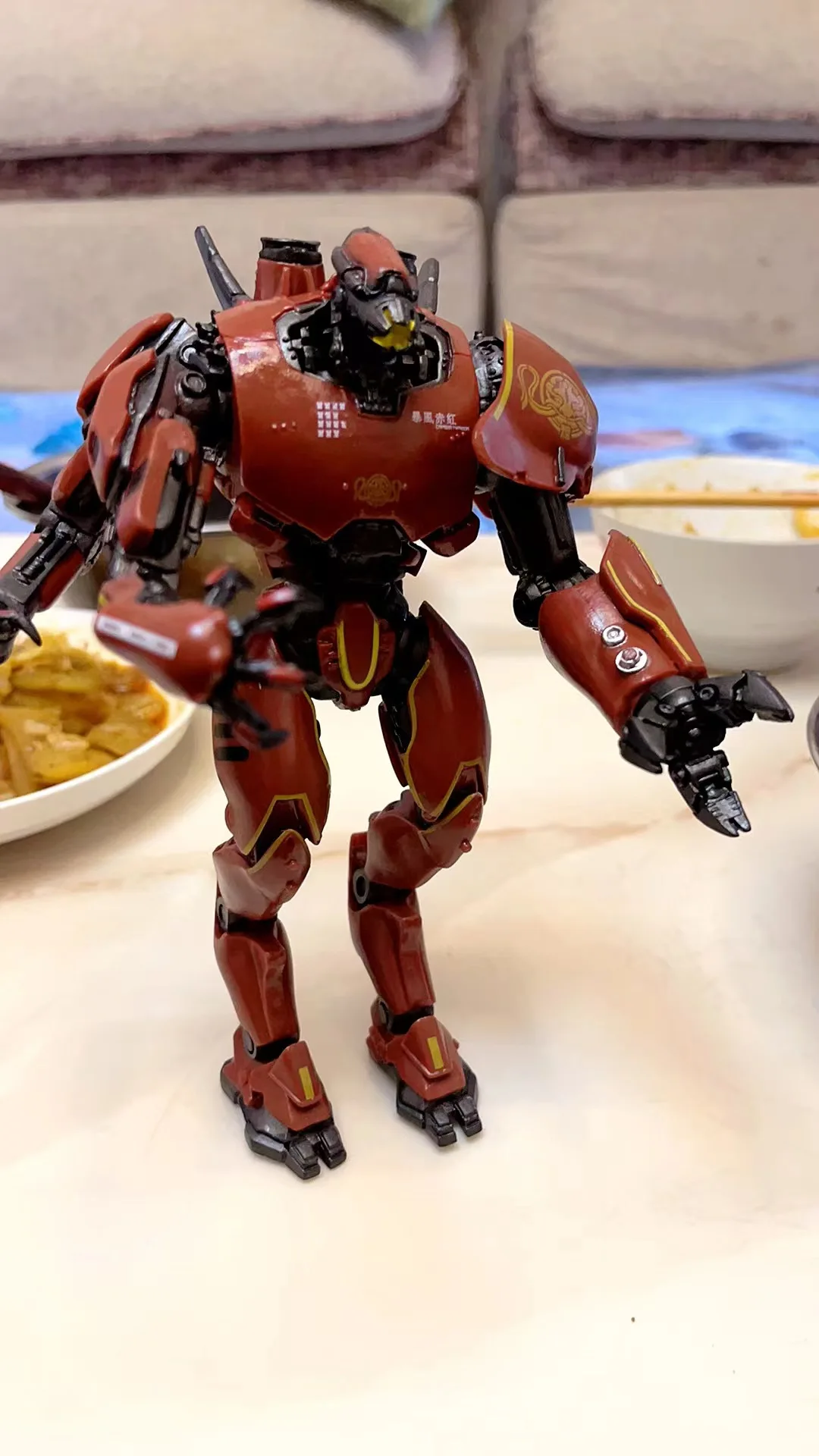 Dragon Shadow NECA Pacific Rim Китайский Mecha Storm Crimson Фигурка Украшения Подвижная Меха
