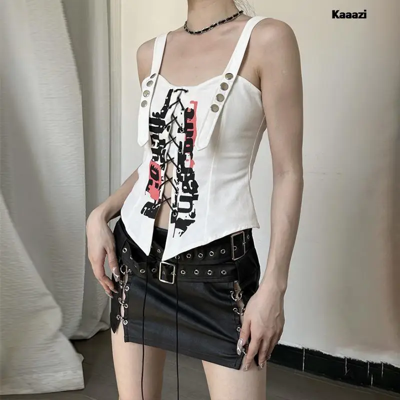 

Женский укороченный топ без рукавов, с открытой спиной и принтом