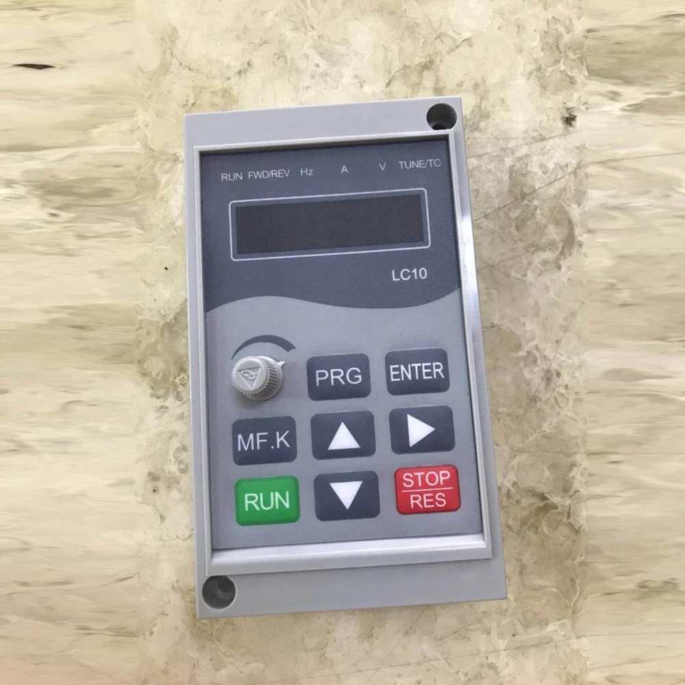 Инверторный контроллер Pinier PE6000