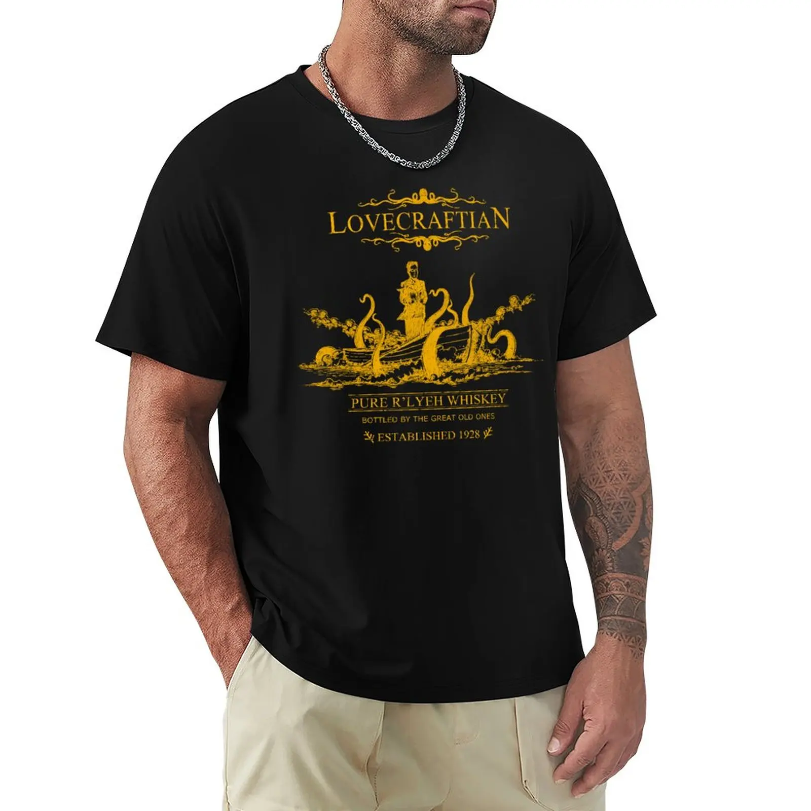 

Lovecraftian - R'lyeh Whiskey Gold Label T-Shirt Graphic T Shirt Sweat Shirt Custom T Shirt Tee Shirt Designer T Shirt Men