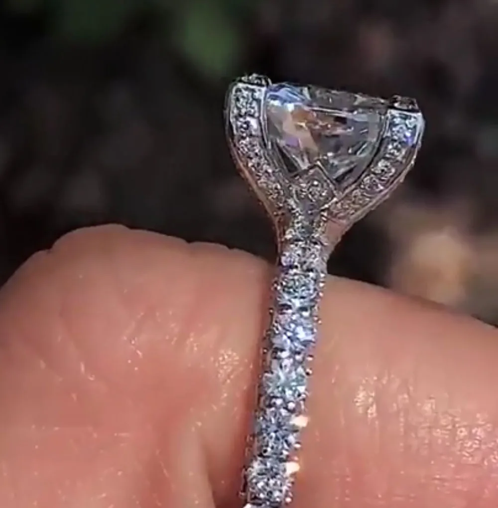 Custom Solid 18K White Gold Women Wedding Party Anniversary Engagement Ring 1 2 3 4 5 Ct Cushion Moissanite Diamond Luxury
