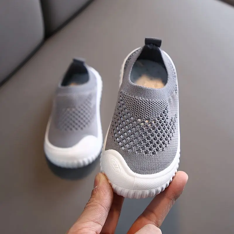 

A-3 Boys' Baotou Mesh Breathable Girls' Sports Soft Sole Walking Shoe