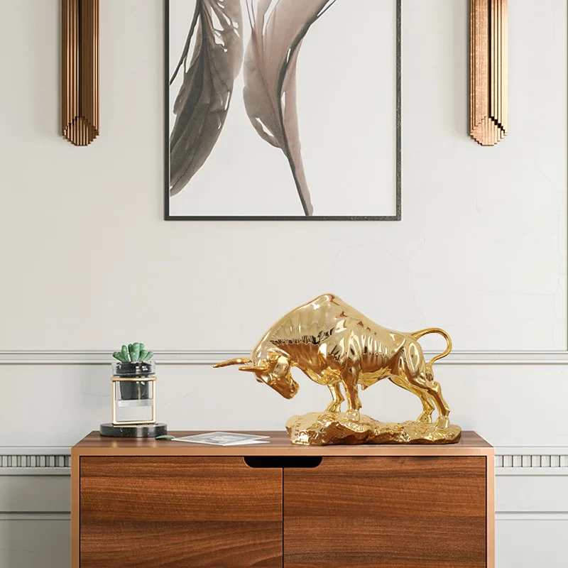 

Golden Bullish Office Bull Sculpture Decoration Accessories Opening Gift Living Room Tv Cabinet Decor Wall Street Bull Statue