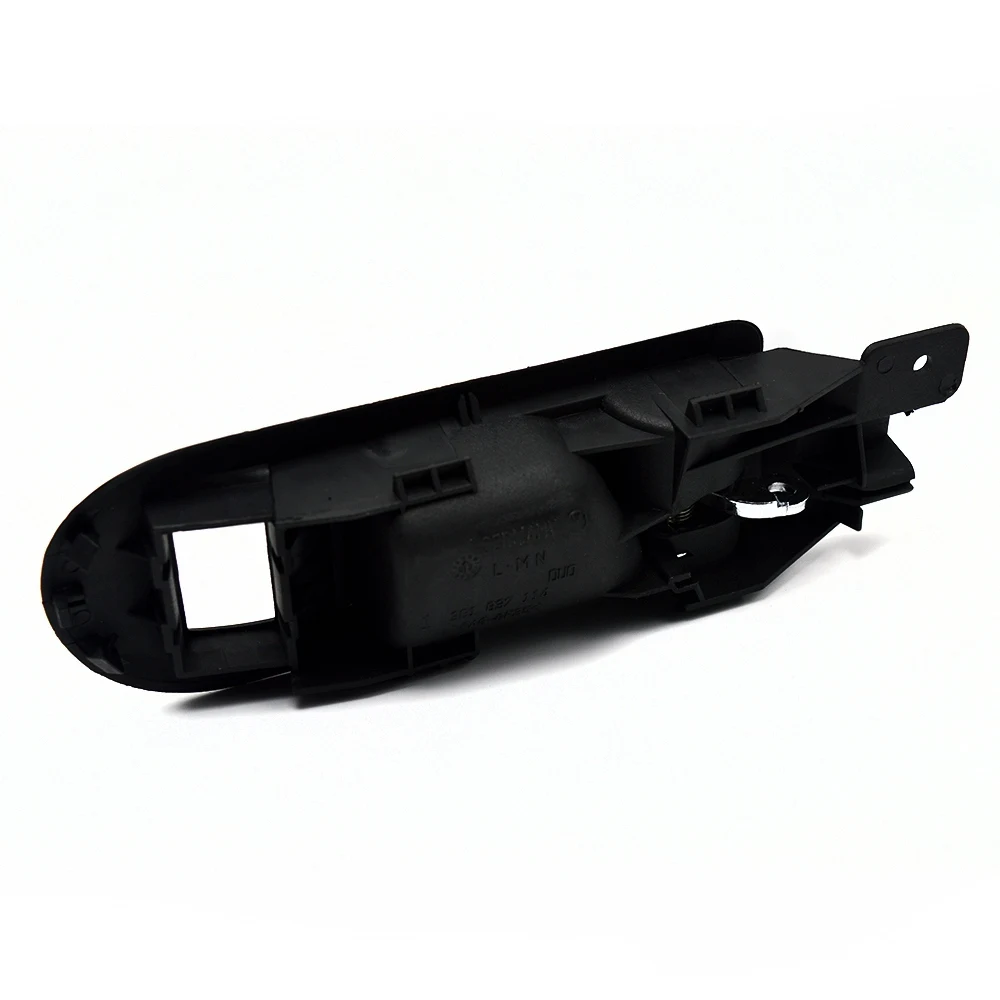 Для Passat B5 1998-2005 гг. передняя левая и правая внутренняя дверная ручка