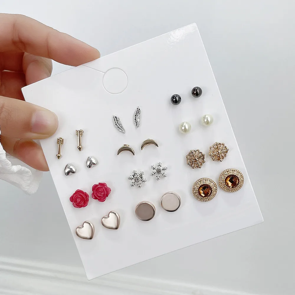 

Женские серьги-гвоздики в Корейском стиле, маленькие золотистые серьги в форме сердца, жемчуга, Луны, набор сережек-гвоздиков для вечеринки,...