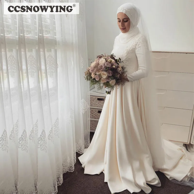 

Ivory Long Sleeve Muslim Wedding Dress Satin Appliques High Neck Hijab Bride Gown A Line Arabic Dubai Vestidos De Novia