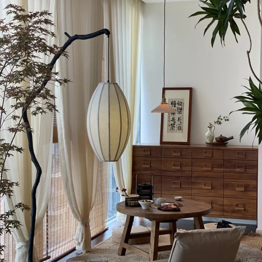 Новая лампа в виде ветки дерева стиле ретро