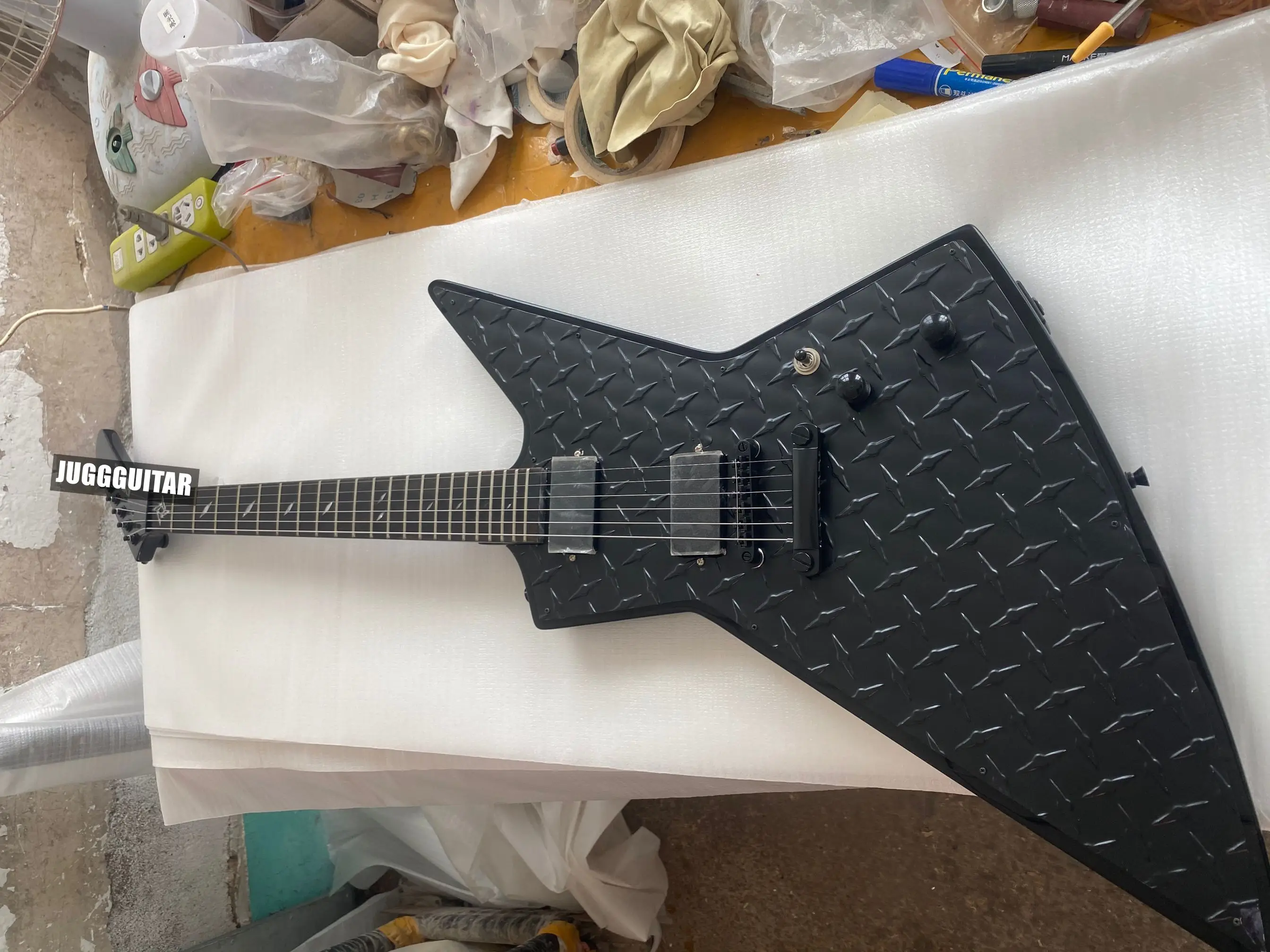 

Rhxflame LTD JH-2 Jame Hetfield матовая черная Бриллиантовая пластина Explorer электрическая гитара Ninja ЗВЕЗДА ИНКРУСТАЦИЯ EMG Pickups Black Hardware