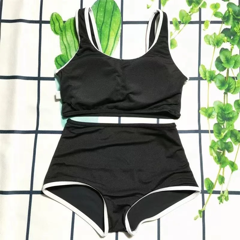 

The new swimsuit is the perfect restoration of 80 big show fashion yet classic exquisite high-end