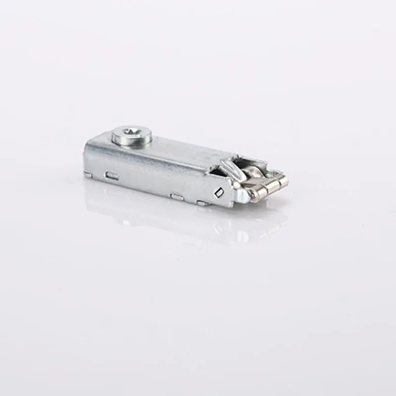 

Стальной замок с 3-мя крючками для выставочных стендов