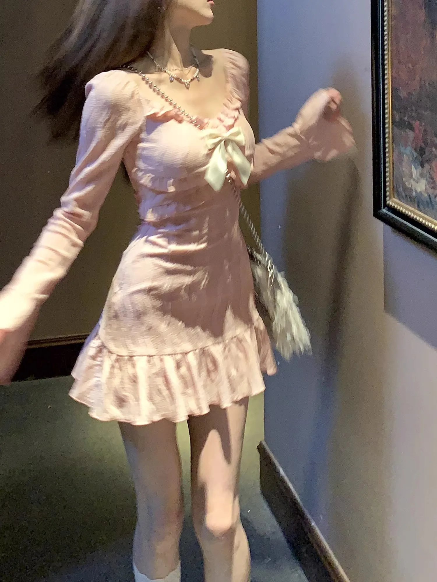 Женское короткое платье с оборками Осеннее милое французское розовое бантом и