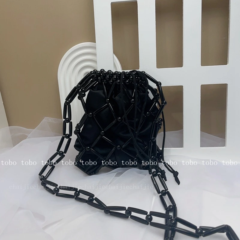 

Summer New Hollow Out Handmade Tubular Bead Woven Wallets for Women Cute Girls Black Mini Mobile Bags Travel Beach Purses