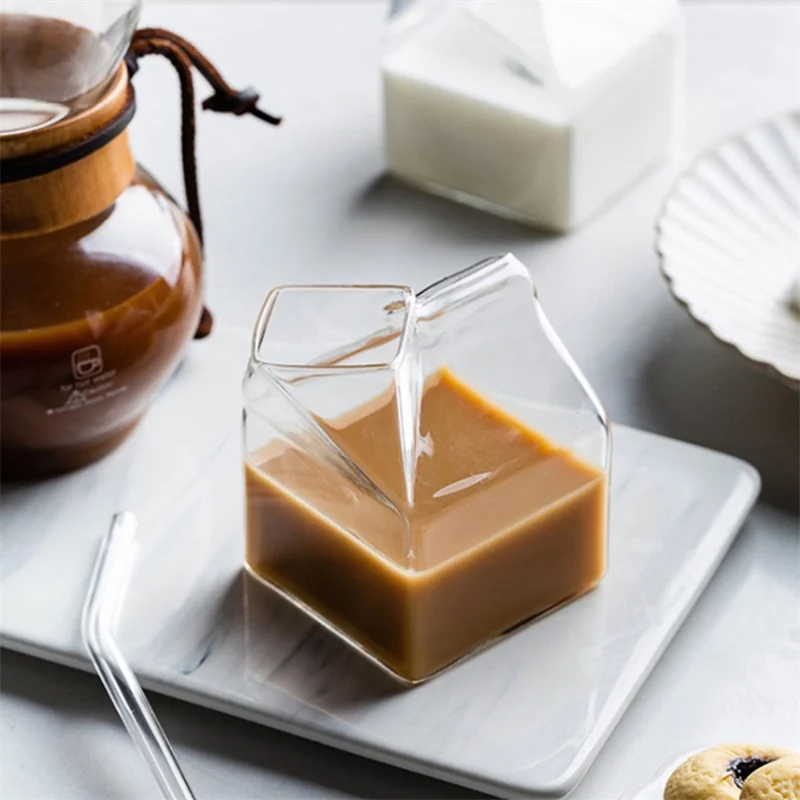 

300ML Half Pint Milk Carton Cup Creative Transparent Milk Box Shape Glass Cups for Juice Cute Coffee Cup Tea Drinkware Bottle