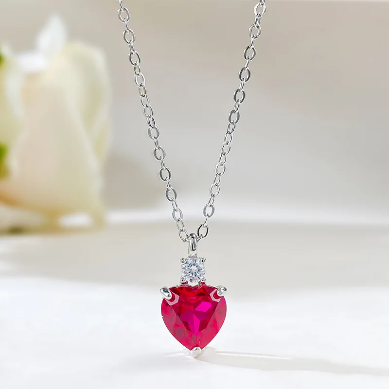 Ожерелье с подвеской в форме сердца серебро 925 пробы 8 х8